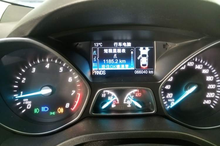 Used Ford Kuga 2015 2.0L GTDi Four-Wheel-Drive Sport Model