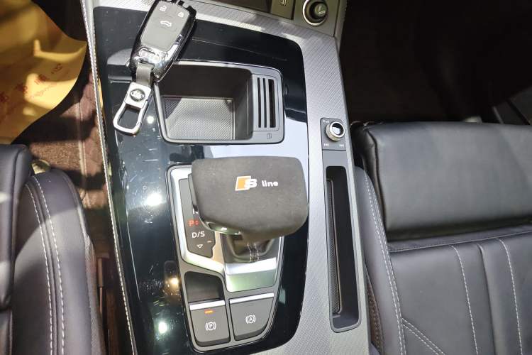 Used Audi Q5L 2022 40T Luxury Dynamic Model