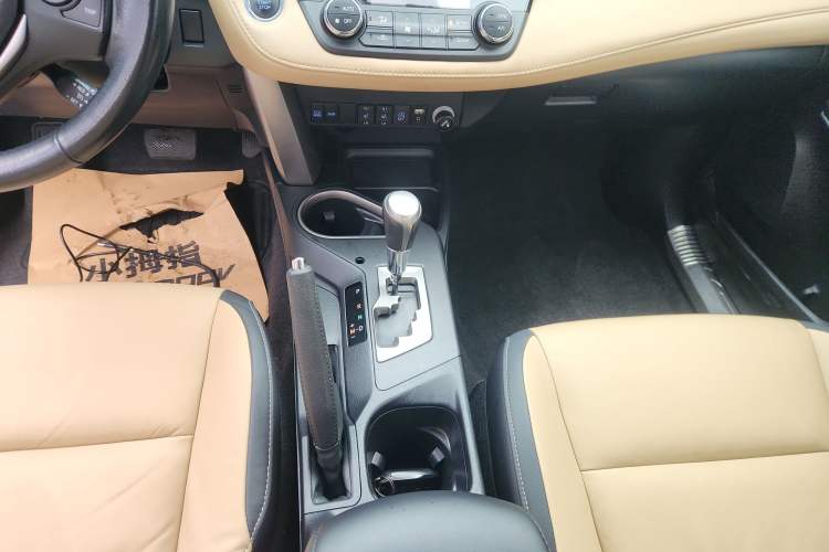 Used Toyota RAV4 2016 2.0L CVT Two-Wheel Drive Smart Edition China V Standard