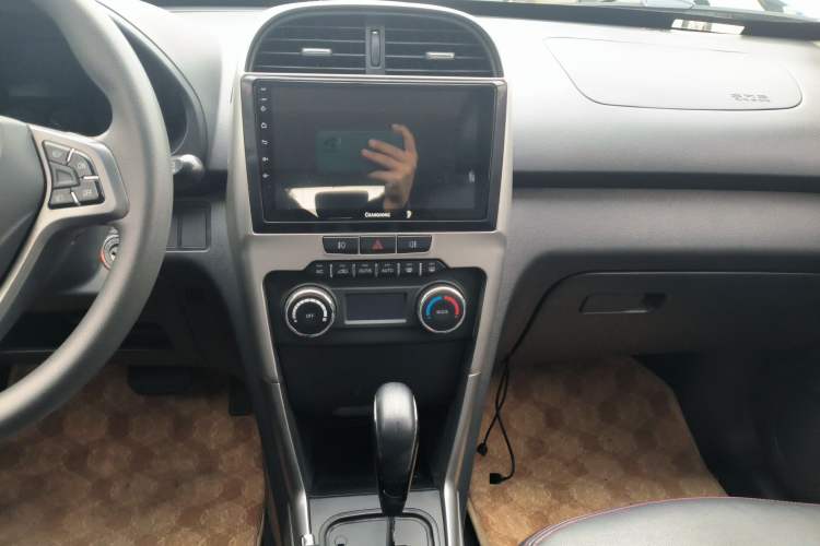 Used Chery Tiggo 3 2015 1.6L CVT ZhiShang Sport Edition
