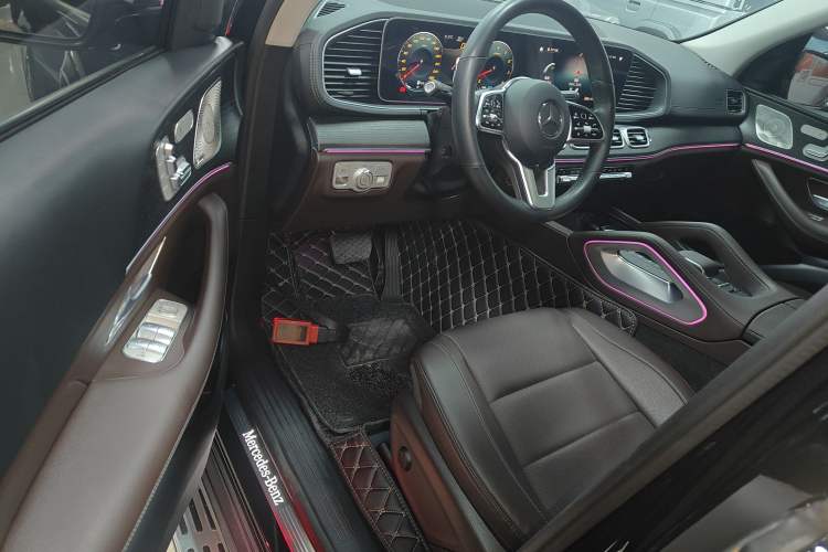 Used Mercedes-Benz GLE 2023 GLE 450 4MATIC Luxury Model
