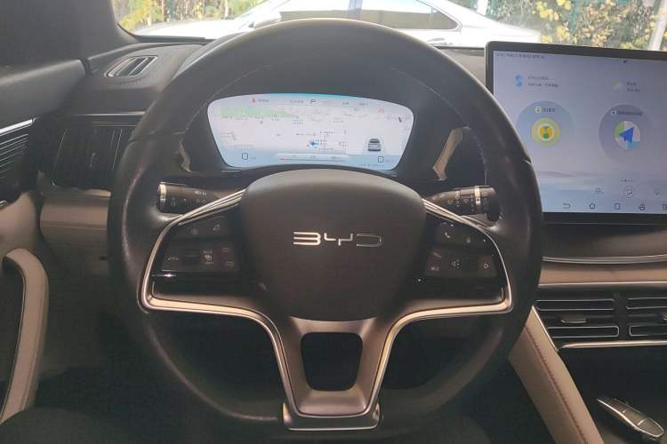 Used BYD Song PLUS New Energy 2023 Champion Edition EV 605KM Flagship PLUS