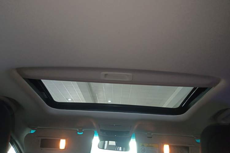 Used Honda Elysion 2024 2.0L eHEV Luxury Edition
