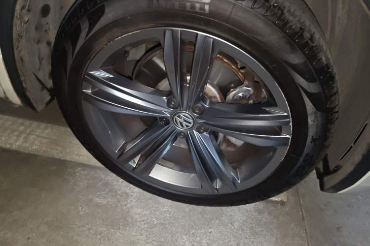 Used Volkswagen Tiguan 2018 380TSI Four-Wheel Drive R-Line