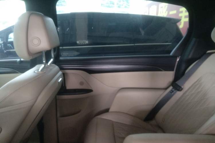 Used Buick GL8 2022 ES Land Cruiser 653T Luxury Model
