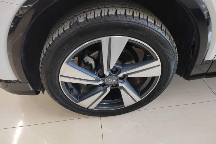 Used Audi Q2L 2021 35 TFSI Fashion Dynamic Model