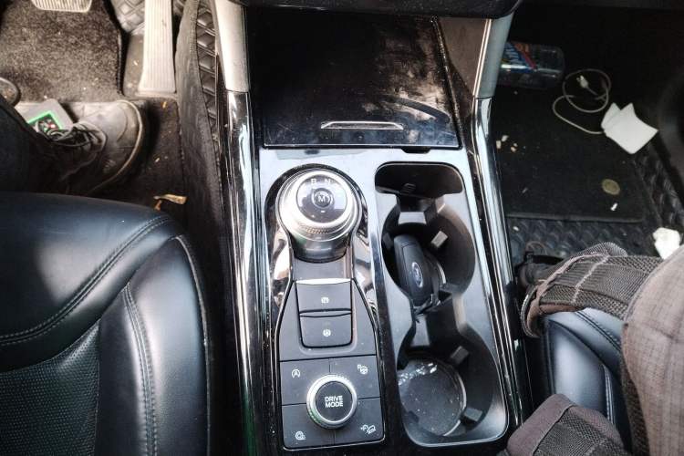 Used Ford Explorer 2020 EcoBoost 285 4x4 Platinum Edition 6 Seats
