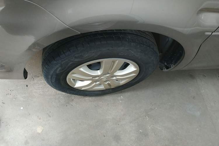 Used FORTHING Lingzhi 2023 M5L 1.6L Base Model 7 Seats