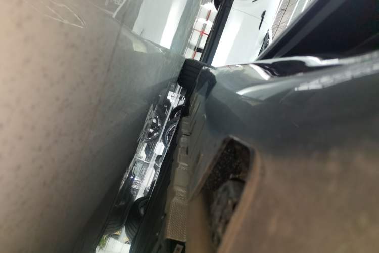 Used  12 2025 Ultra Extended-Range Edition
