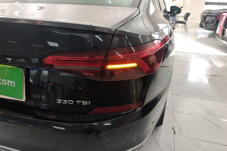 Used Volkswagen Passat 2020 330TSI Elite Edition China VI
