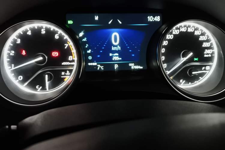 Used Toyota Camry 2021 2.0G Luxury Edition