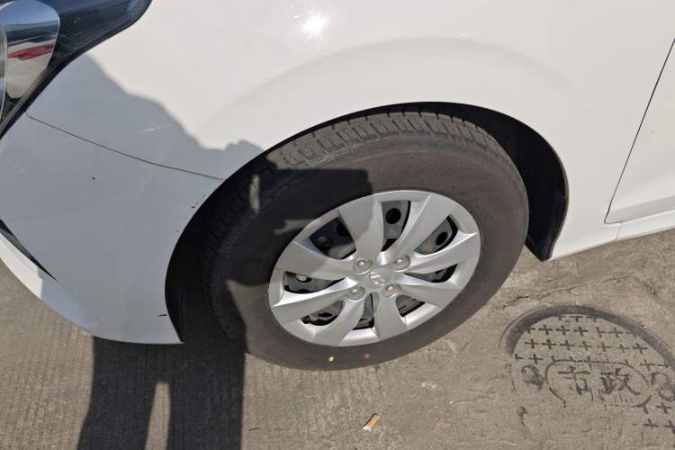 Used Hyundai Verna 2017 1.4L Manual Refreshed Version China V Standard
