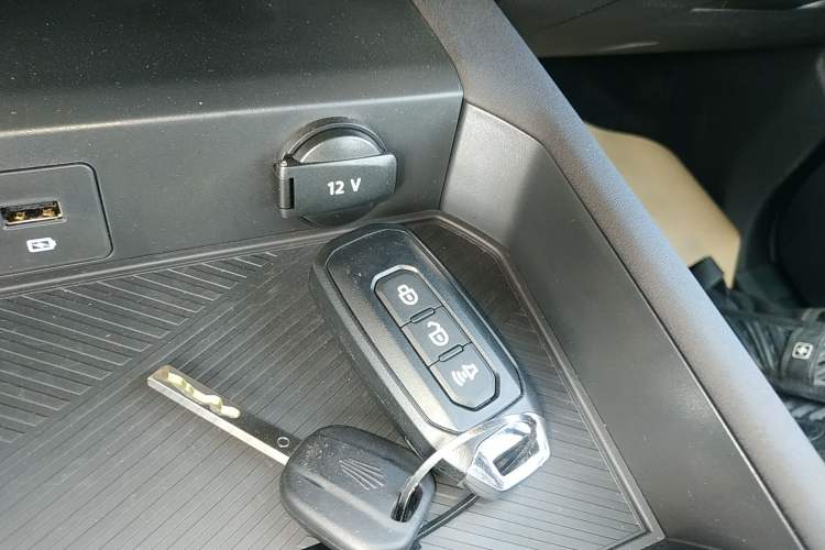 Used JMC DaDao 2024 All-Purpose Model 2.3T Diesel Automatic 4x4 Long-Wheelbase Comfort Edition