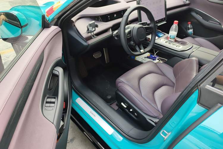 Used Xiaomi Auto SU7 2024 Four-Wheel Drive Ultra-Long Range Advanced Intelligent Driving Max Edition