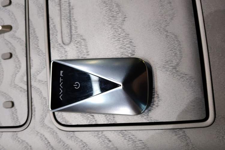 Used  11 2025 Ultra Extended-Range Edition
