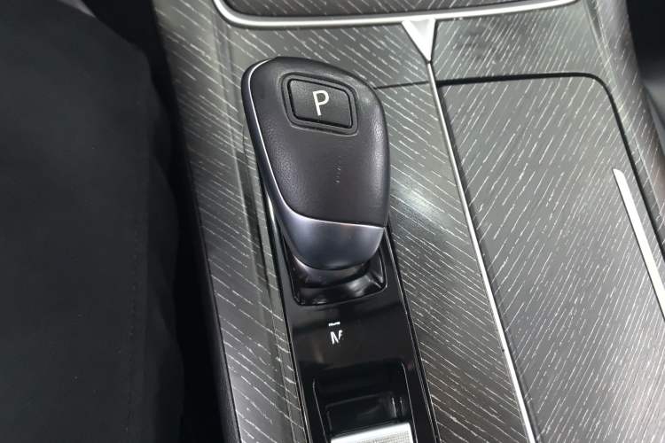 Used Venucia V 2021 260T Idol Edition