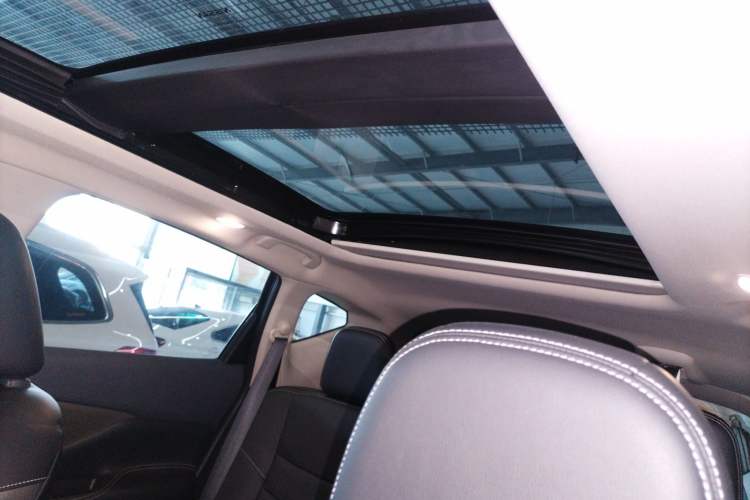 Used Nissan Murano 2019 2.5L XL Two-Wheel Drive Smart Connect Luxury Edition China VI Standard