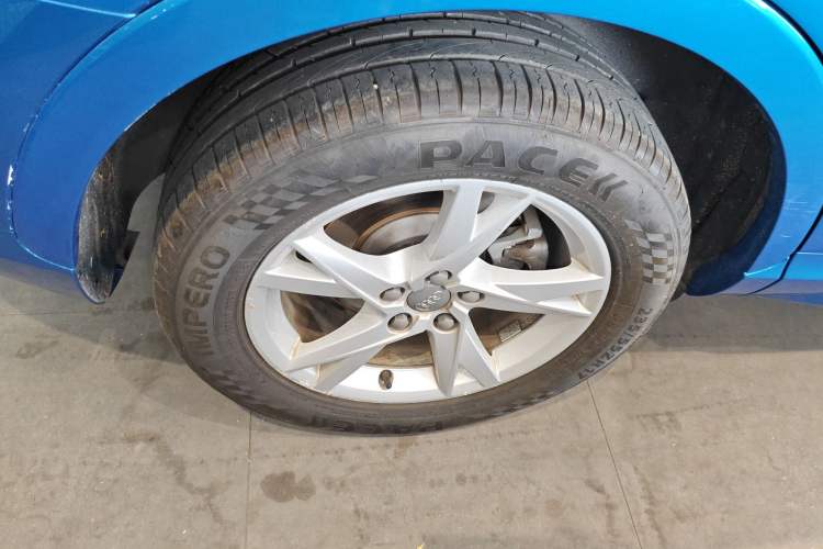 Used Audi Q3 2016 35 TFSI Fashion Model
