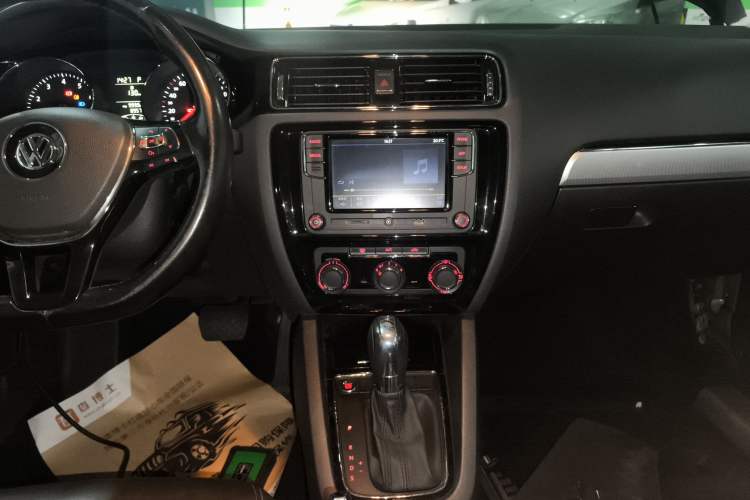 Used Volkswagen Sagitar 2018 1.6L Automatic Comfort Model
