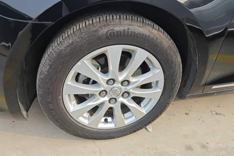 Used Buick LaCrosse 2013 2.4L SIDI Leading Comfort Version
