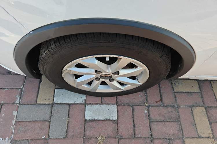 Used Baojun 310W 2017 1.5L Manual Fashion Model China V
