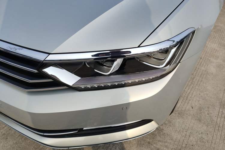 Used Volkswagen Magotan 2019 330TSI DSG Leading Model China VI Standard