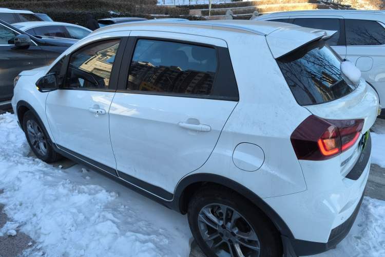 Used Geely Auto Vision X3 2020 1.5L CVT Luxury Model
