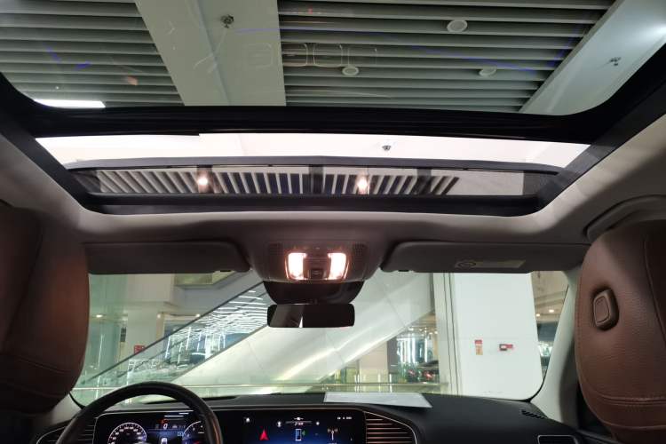 Used Mercedes-Benz GLE 2024 GLE 450 4MATIC Luxury Model
