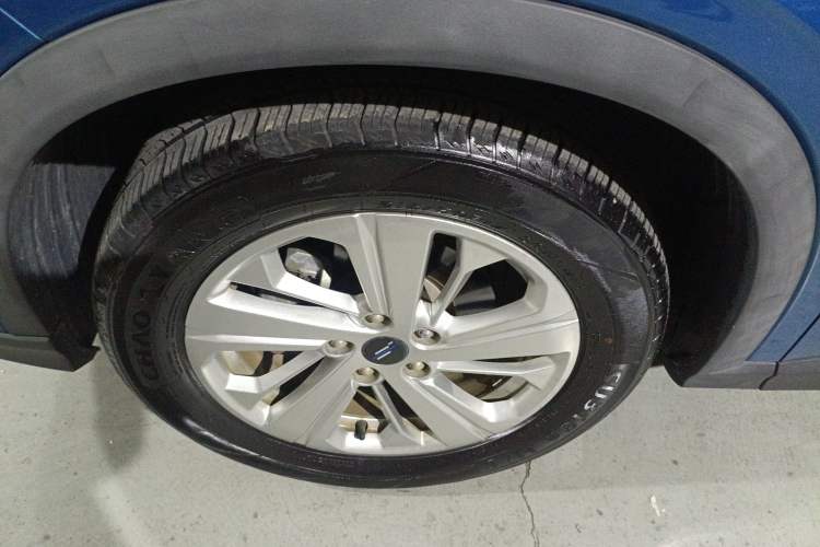 Used Oshan X5 2021 Revised Version 1.6L Manual Luxury Edition
