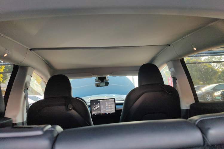 Used Tesla Model Y 2024 Rear-Wheel-Drive Version
