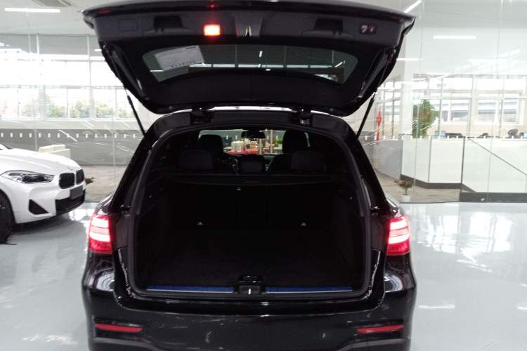 Used Mercedes-Benz GLC 2018 Facelifted GLC 260 4MATIC Dynamic Edition
