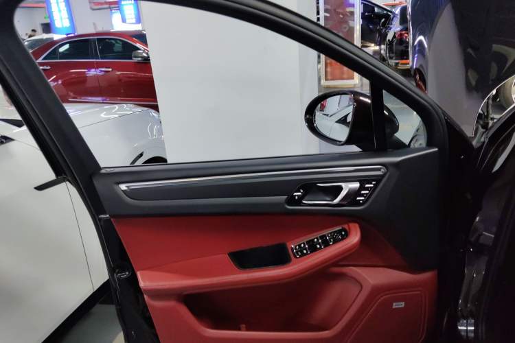 Used Porsche Macan 2017 Macan 2.0T
