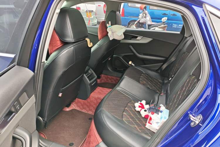 Used Audi A4L 2019 40 TFSI Ambition China VI
