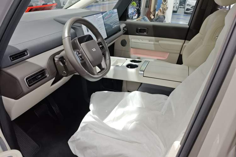 Used Li Auto MEGA 2024 Ultra Model