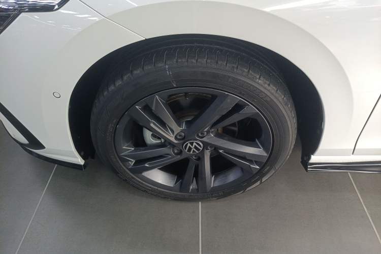 Used Volkswagen Golf 2021 280TSI DSG R-Line
