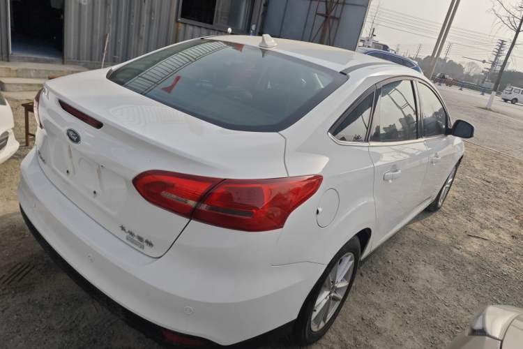 Used Ford Focus 2015 Sedan EcoBoost 180 Automatic Elite Model