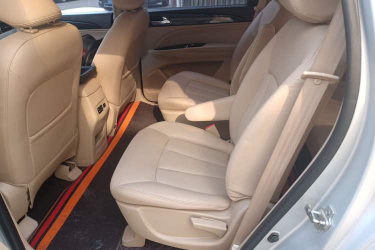 Used Baojun 730 2016 1.5L Manual Comfort Version 7 Seats China V Emission Standard