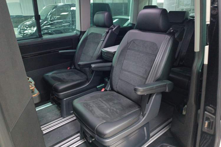 Used Volkswagen Multivan 2018 2.0 TSI Two-Wheel-Drive Luxury Edition 7 Seats
