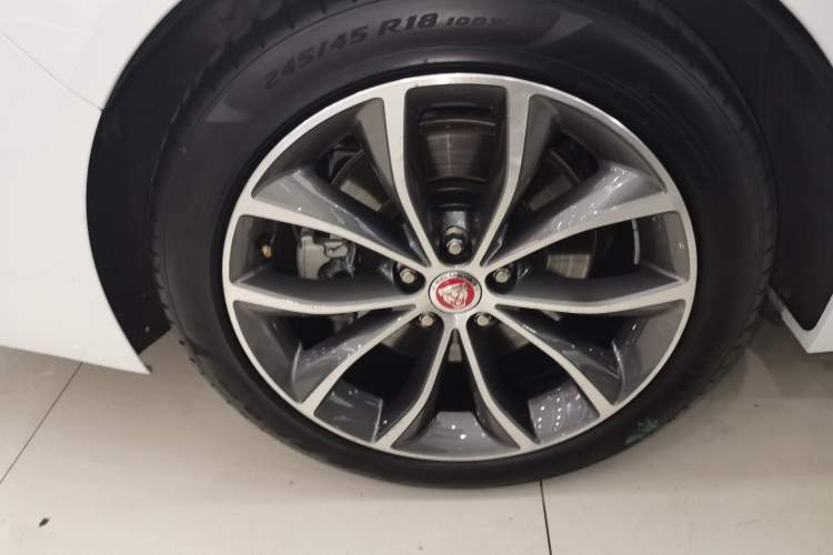 Used Jaguar XFL 2022 XFL 2.0T P250 Two-Wheel-Drive Elite Sport Edition
