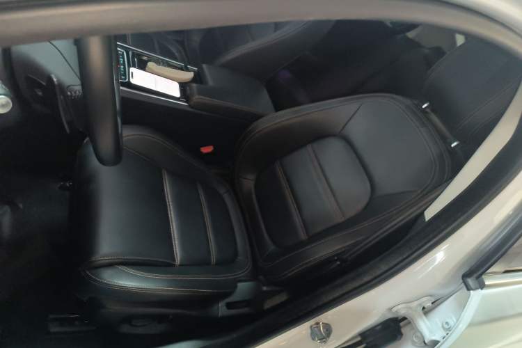 Used Jaguar XEL 2019 2.0T 200 PS Deluxe Edition
