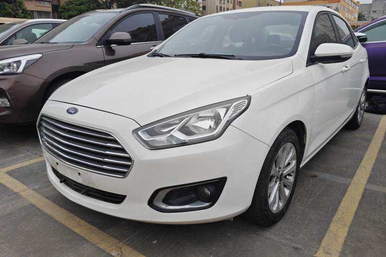 Used Ford Escort 2015 1.5L Automatic Fashion Model