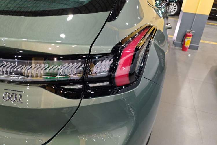 Used Zeekr 001 2025 WE Edition 100 kWh Rear-Wheel Drive
