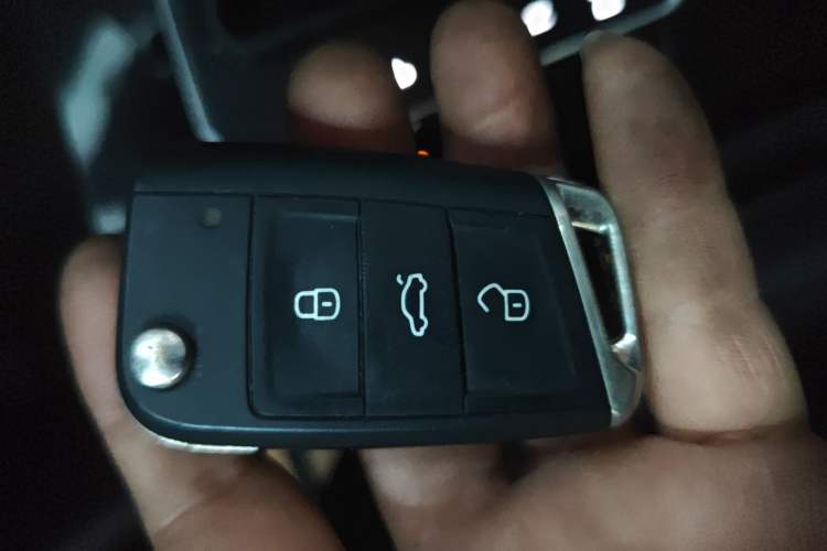 Used Volkswagen Tharu 2022 280TSI Two-Wheel Drive Comfort Edition
