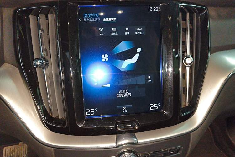 Used Volvo XC60 2020 T5 4x4 Zhiyi Luxury Edition