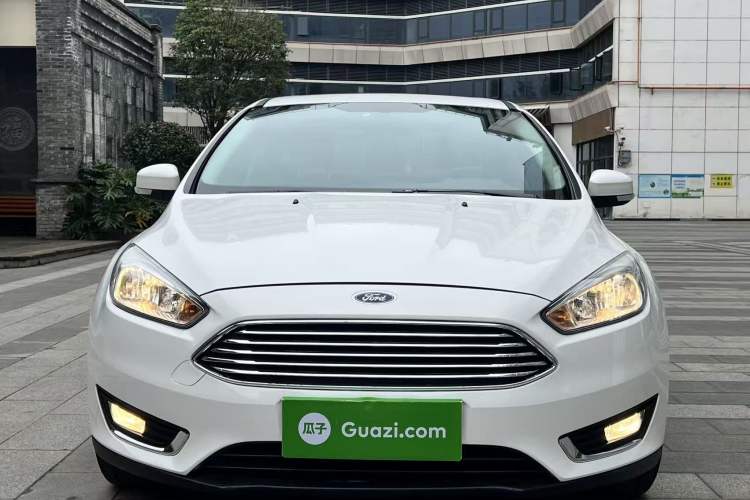 Used Ford Focus 2017 Sedan EcoBoost 180 Automatic Elite Model
