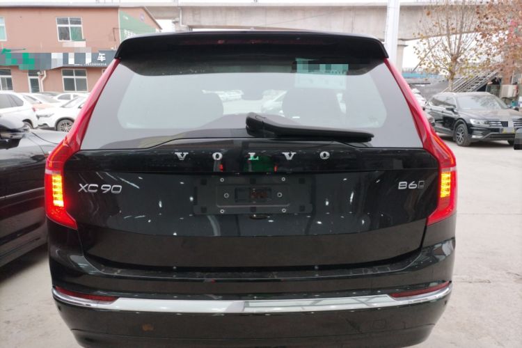 Used Volvo XC90 2023 B6 Zhiya Luxury 7-Seater
