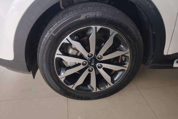 Used Kia KX5 2017 1.6T Automatic Two-Wheel Drive 15th Anniversary Special Edition DLX