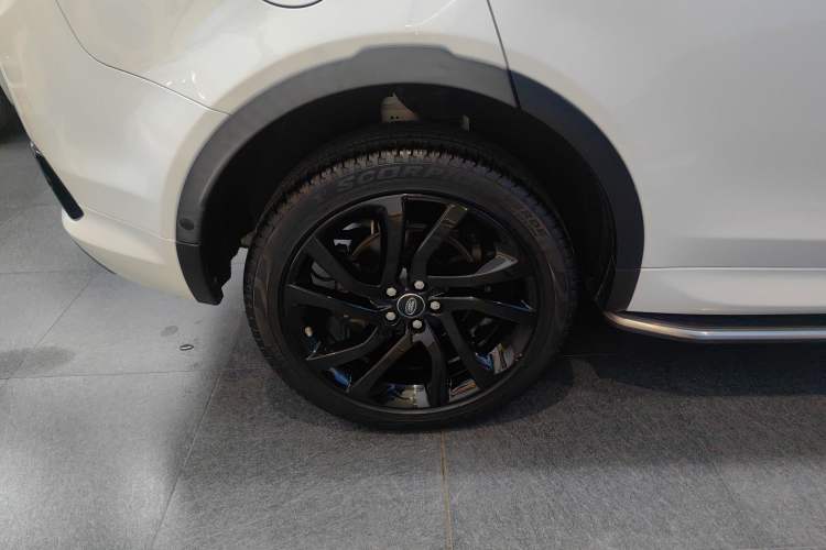 Used Land Rover Discovery Sport 2019 240 PS SE Dynamic Version China V Standard
