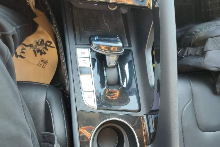 Used Hyundai Elantra 2022 1.5L CVT LUX Prestige Edition