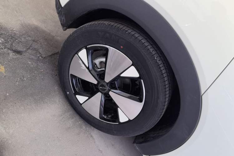 Used BYD Dolphin 2023 420 km Fashion Edition
